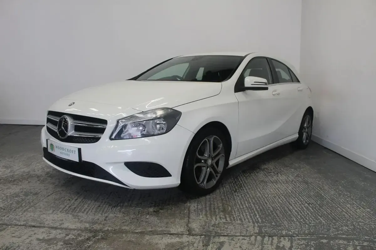 Used Mercedes A200 2013 White Hatchback