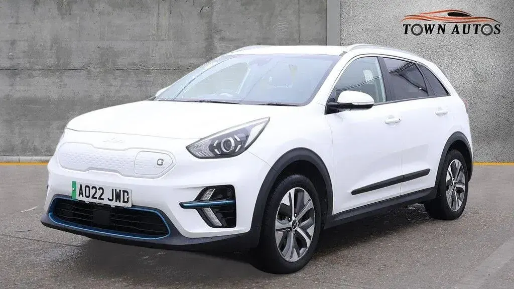 Used Kia e-Niro 150 kW (204 HP) 2022 White SUV