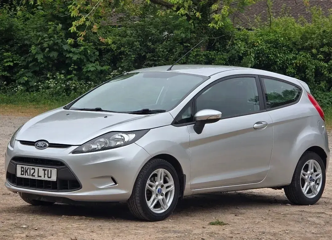 Used Ford Fiesta 2012 Silver Hatchback