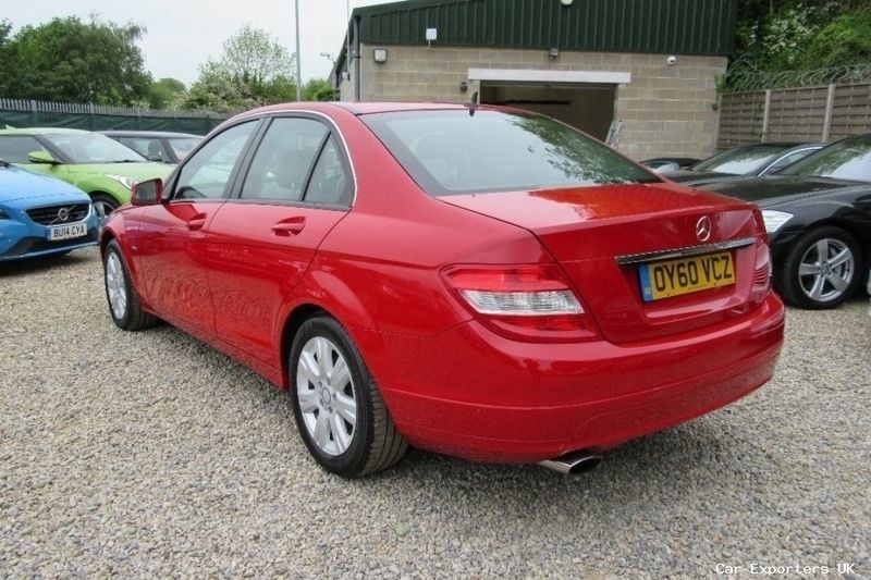 Used Mercedes C180 156 HP (114 kW) 2010 Sedan