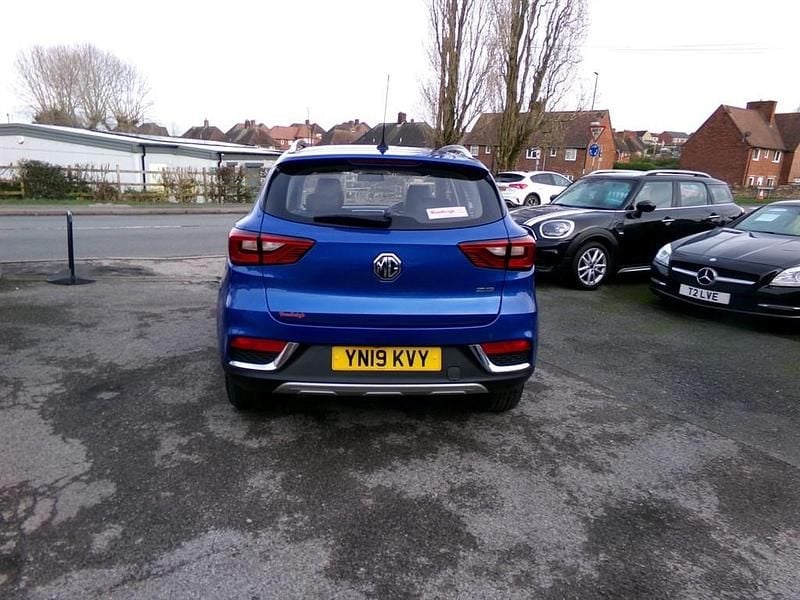 Used MG MG3 106 HP (77 kW) 2019 Blue Hatchback
