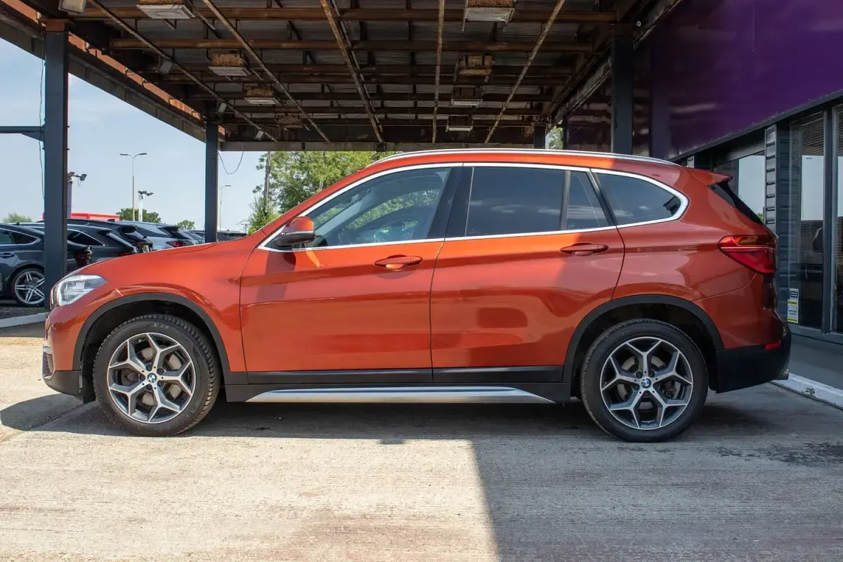 Used BMW X1 xLine 192 HP (141 kW) 2018 Orange SUV