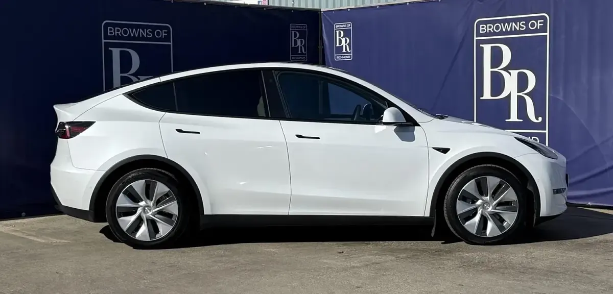Used Tesla Model Y 282 kW (384 HP) 2023 White SUV