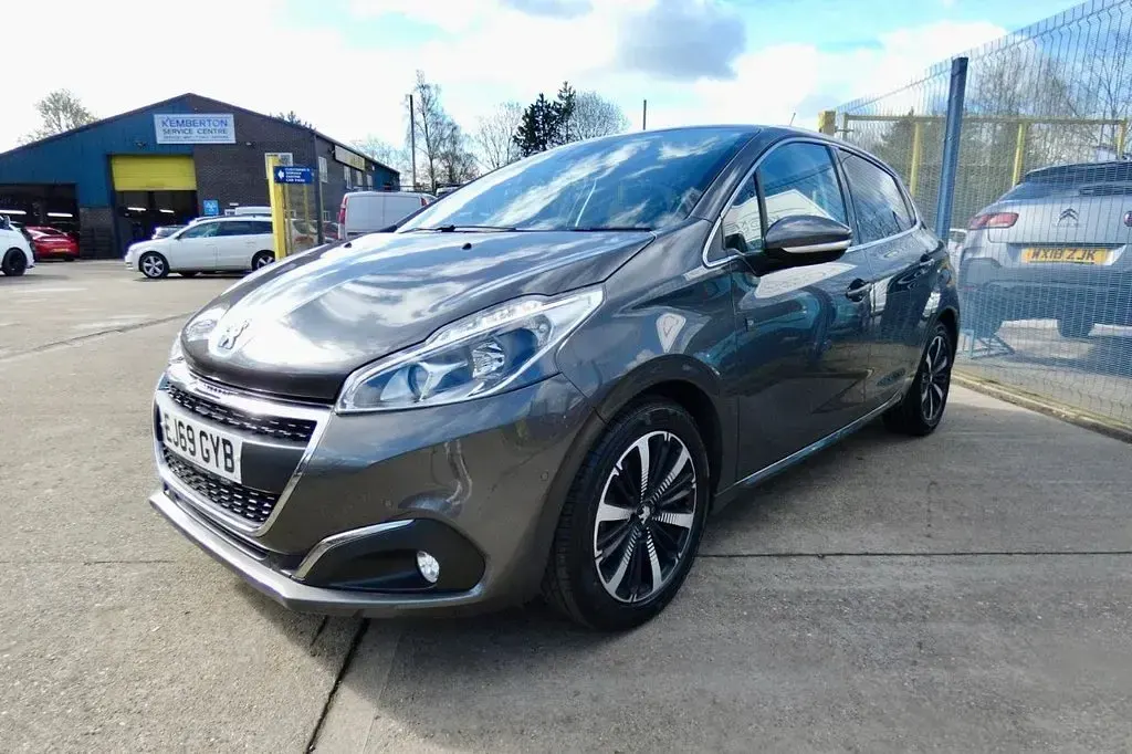 Used Peugeot 208 S 82 HP (60 kW) 2019 Grey Hatchback