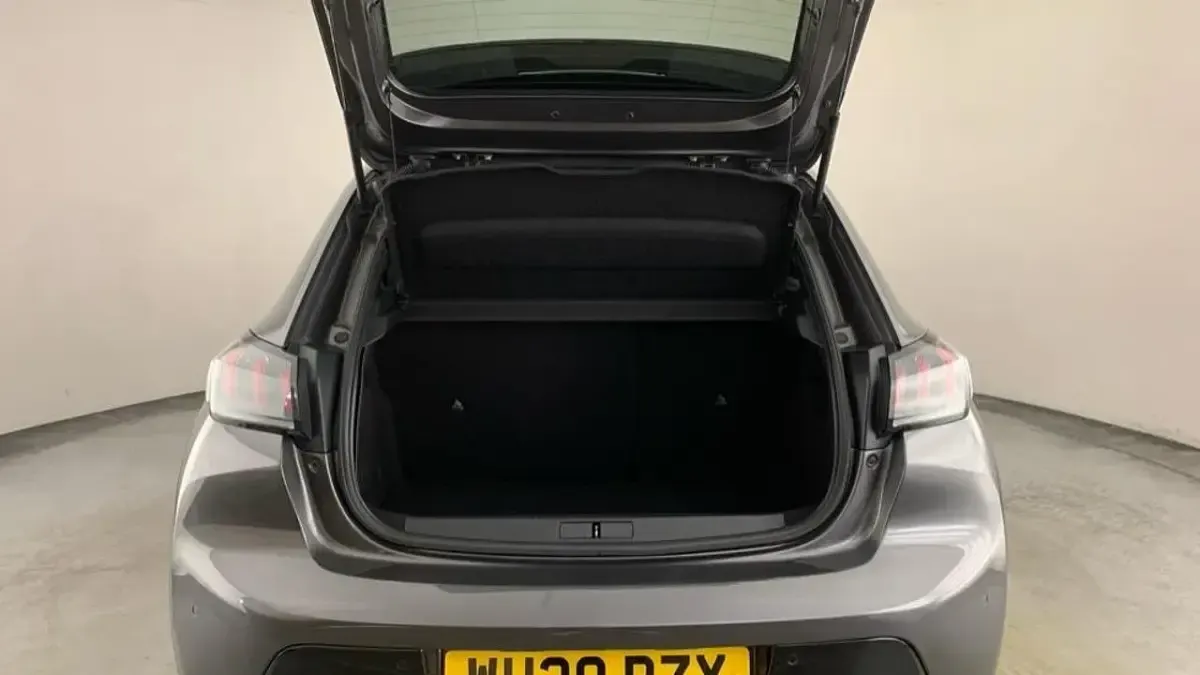 Used Peugeot 208 Allure 99 HP (72 kW) 2020 Grey Hatchback