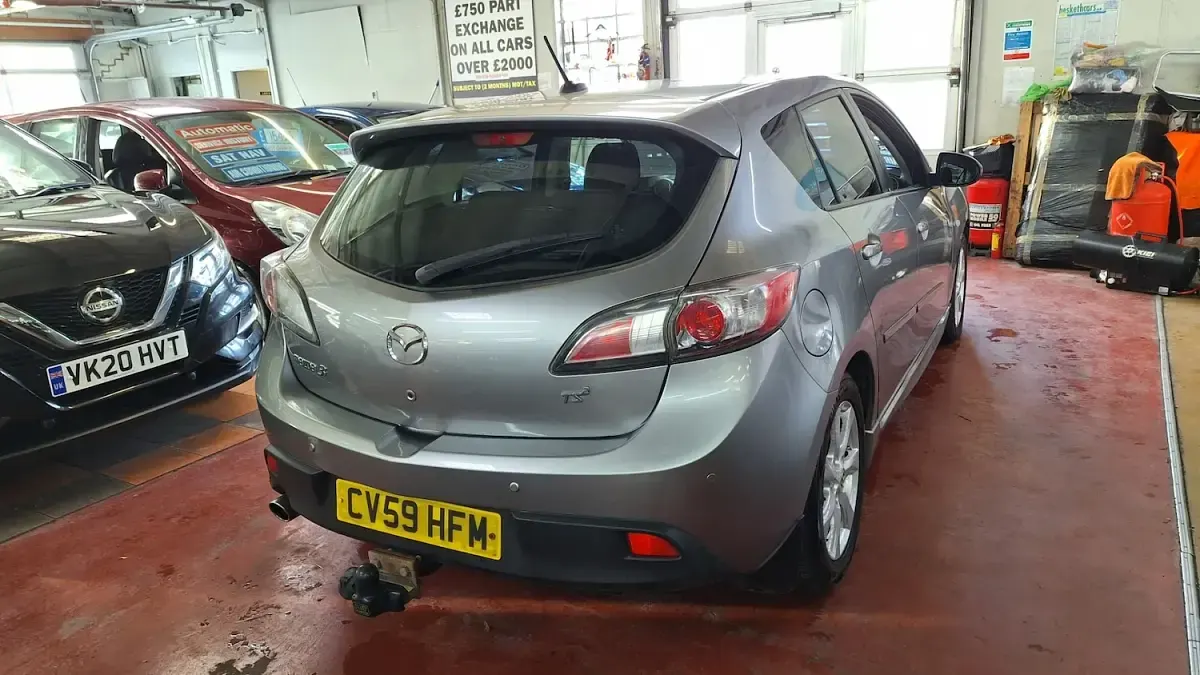 Used Mazda 3 107 HP (78 kW) 2009 Silver Hatchback