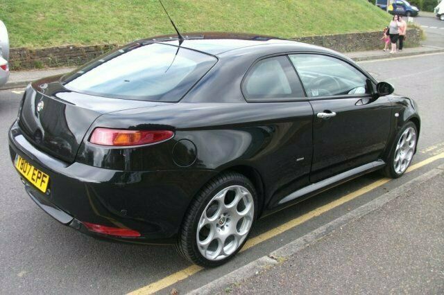 Begagnad Alfa Romeo GT 150 HK (110 kW) 2007 Sportkupé