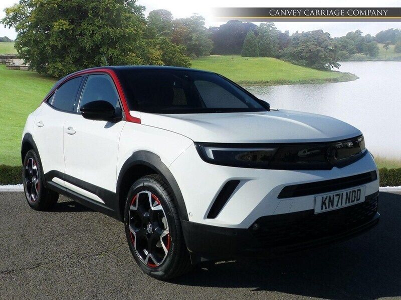 White Used 2022 Vauxhall Mokka SRi SUV | £16,800 (Fair price) - Image 1/4