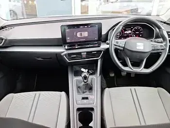 Used Seat Leon SE Dynamic 130 HP (95 kW) 2021 Silver Hatchback