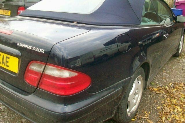 Used Mercedes CLK230 Avantgarde 197 HP (144 kW) 2002 Coupe