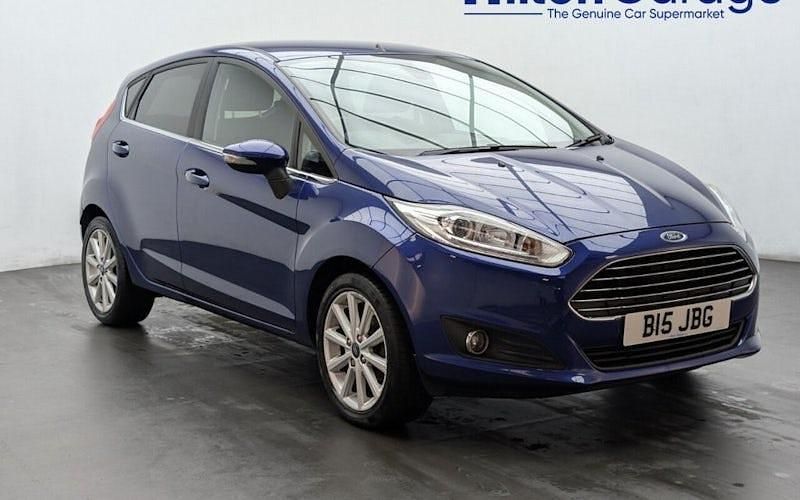 Used Ford Fiesta Titanium 105 HP (77 kW) 2015 Blue Hatchback