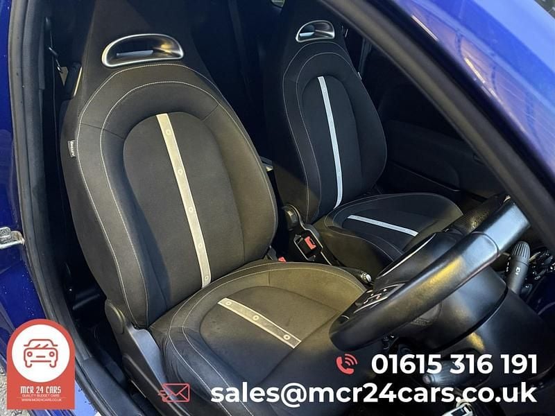 Used Abarth 595 140 HP (102 kW) 2016 Blue Hatchback