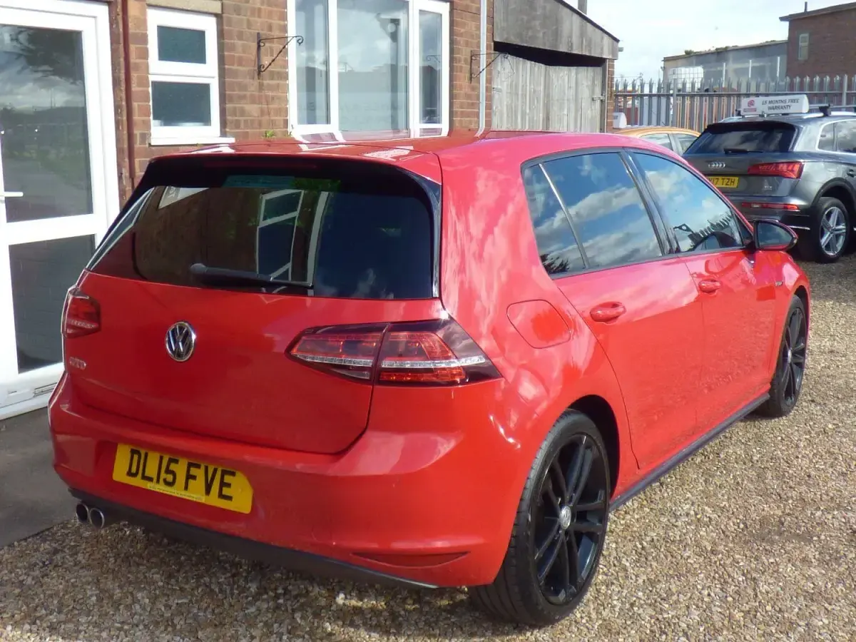 Used VW Golf VII GTD 2015 Red Hatchback