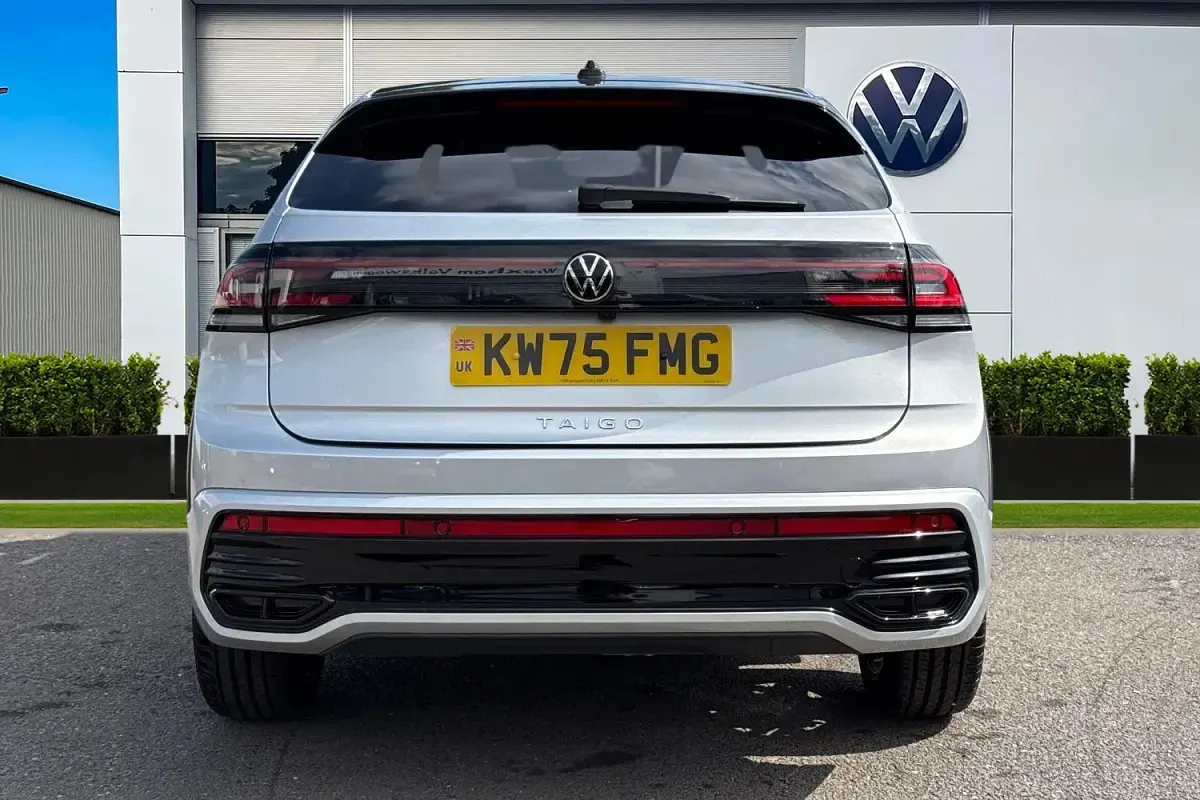 Used VW Taigo Black Edition 150 HP (110 kW) 2026 Silver SUV