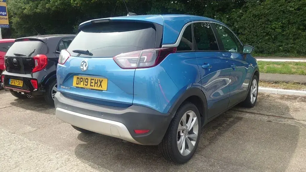 Used Vauxhall Crossland X S 130 HP (95 kW) 2019 Blue SUV