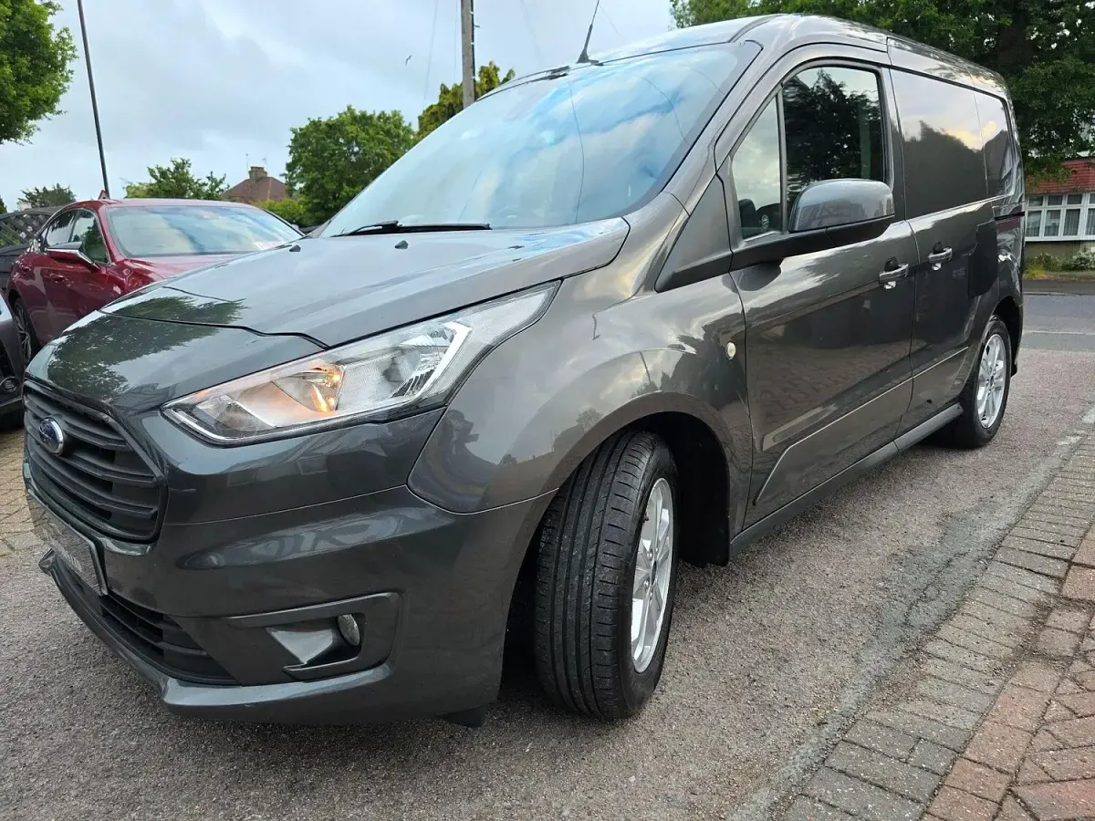 Used Ford Transit Connect Limited 120 HP (88 kW) 2019 Grey MPV