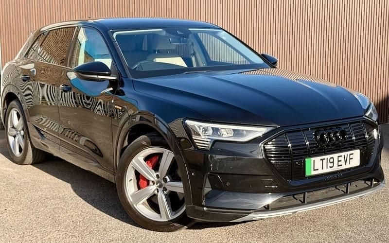 Used Audi e-tron Design 300 kW (408 HP) 2020 SUV
