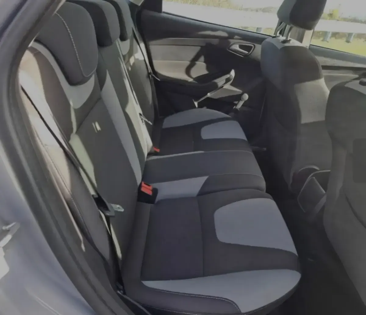 Used Ford Focus Titanium 2012 Silver Estate