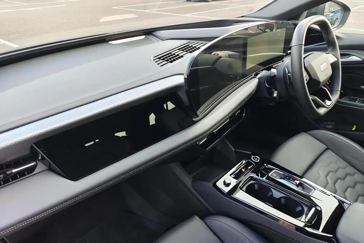 Used Audi A6 e-tron S-Line 339 kW (462 HP) 2025 Black Estate