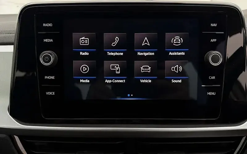 Used VW T-Roc Life 150 HP (110 kW) 2023 Grey SUV