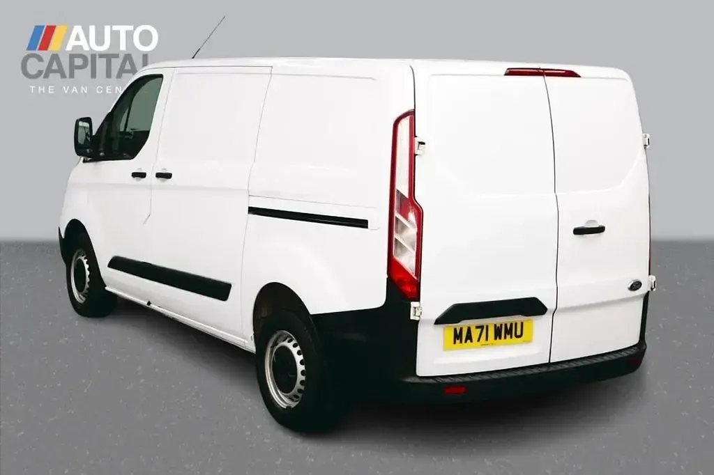 Used Ford Transit Custom 130 HP (95 kW) 2021 White Van