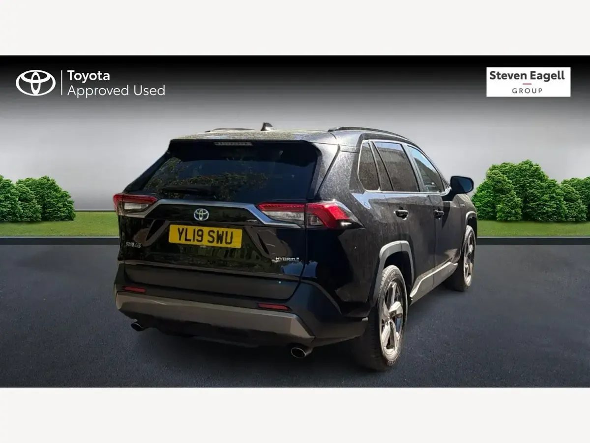 Used Toyota RAV4 Design 222 HP (163 kW) 2019 Black SUV