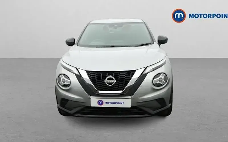 Used Nissan Juke N-Connecta 114 HP (83 kW) 2023 Silver SUV