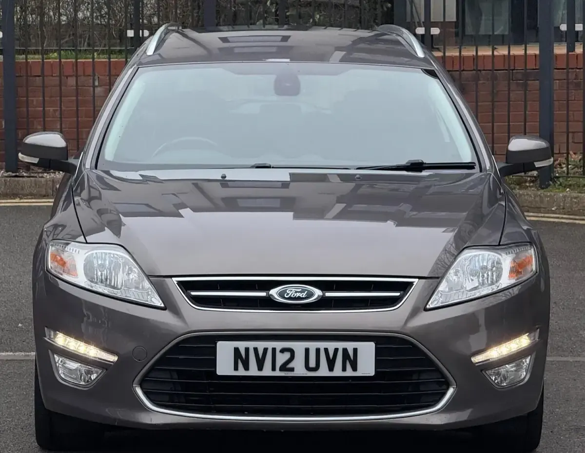 Used Ford Mondeo Titanium 140 HP (102 kW) 2012 Brown Estate
