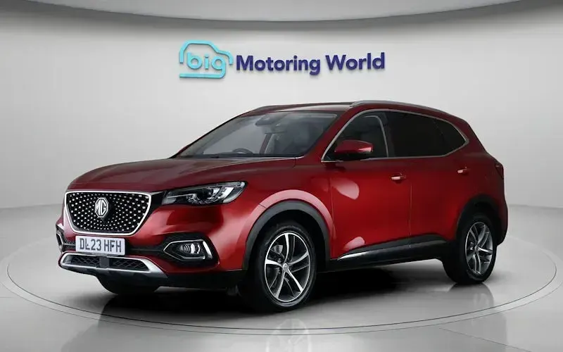 Used MG HS Exclusive 162 HP (119 kW) 2023 Red SUV