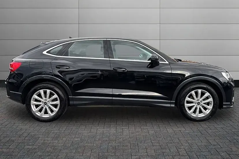 Used Audi Q3 Sportback Sport 148 HP (108 kW) 2024 Mythos black SUV