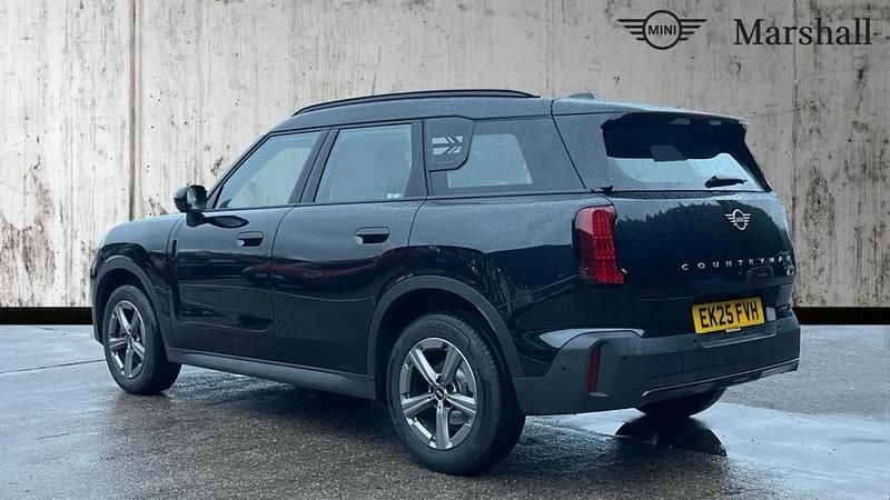 Used Mini Countryman Classic 170 HP (125 kW) 2025 Midnight black ii SUV