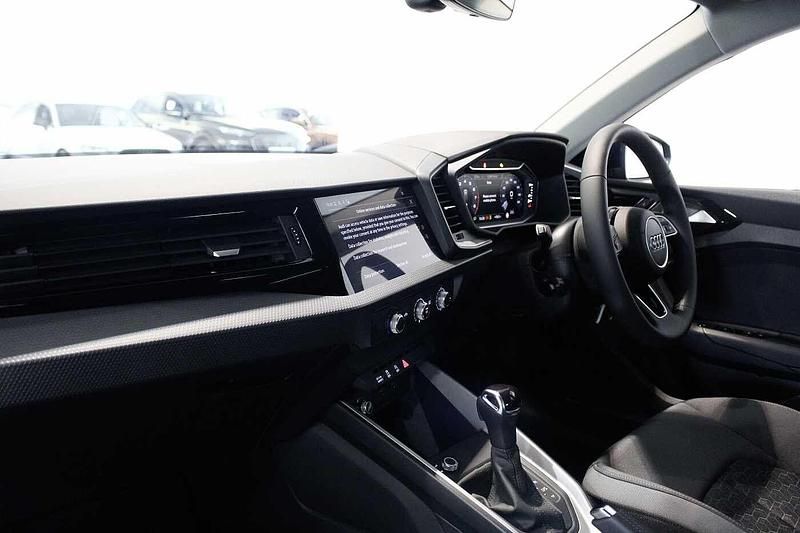 Used Audi A1 Sport 114 HP (83 kW) 2025 Navarra blue, metallic SUV