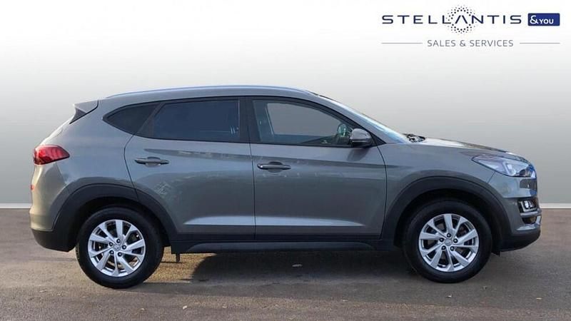 Blue Used 2020 Hyundai Tucson SE SUV | £13,382 (Good price) - Image 1/4