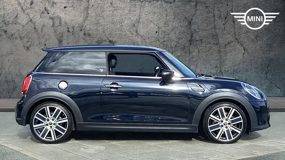Second-hand Mini Cooper S Exclusive 176 CP (129 kW) 2023 Negru Hatchback