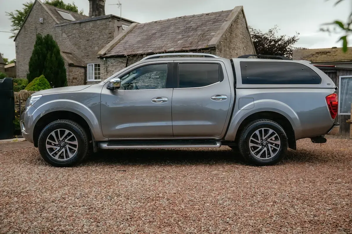 Used Nissan Navara Tekna 2016 Grey Pickup
