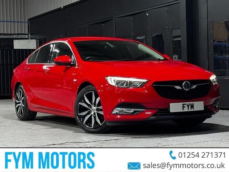 Red Used 2018 Vauxhall Insignia Sport Hatchback | £6,995 (Good price) - Image 1/3