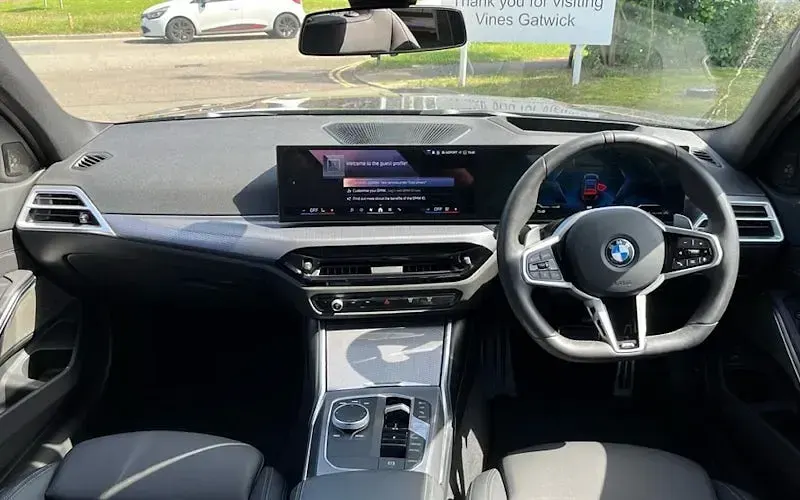 Used BMW 320 M Sport 184 HP (135 kW) 2025 Black Estate