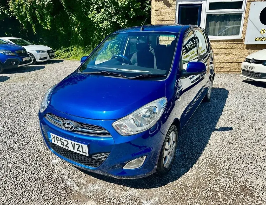 Used Hyundai i10 Style 86 HP (63 kW) 2012 Blue Hatchback