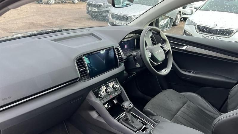 Gebraucht Skoda Karoq SE L 150 PS (110 kW) 2025 Schwarz SUV