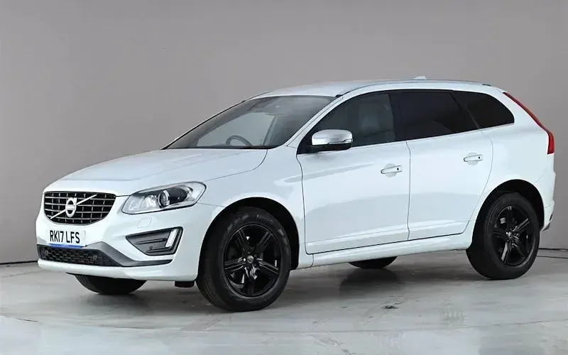 Usado Volvo XC60 R-Design 190 CV (139 kW) 2017 Blanco SUV