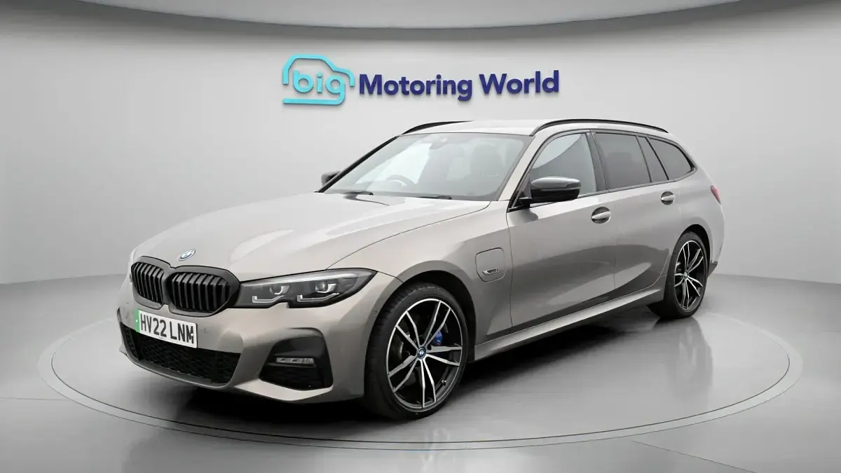 Used BMW 330e M Sport 292 HP (214 kW) 2022 Grey Estate