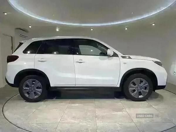 New Suzuki Vitara 129 HP (94 kW) 2025 White Hatchback