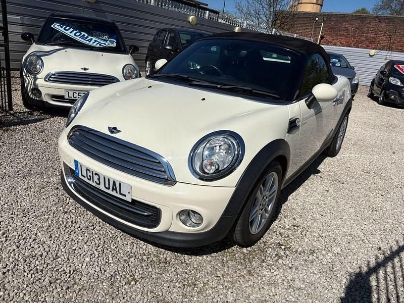 Usado Mini Cooper Cabriolet 122 HP (89 kW) 2013 Branco Cabrios