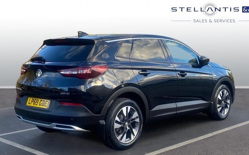 Used Vauxhall Grandland X SRi 131 HP (96 kW) 2021 SUV