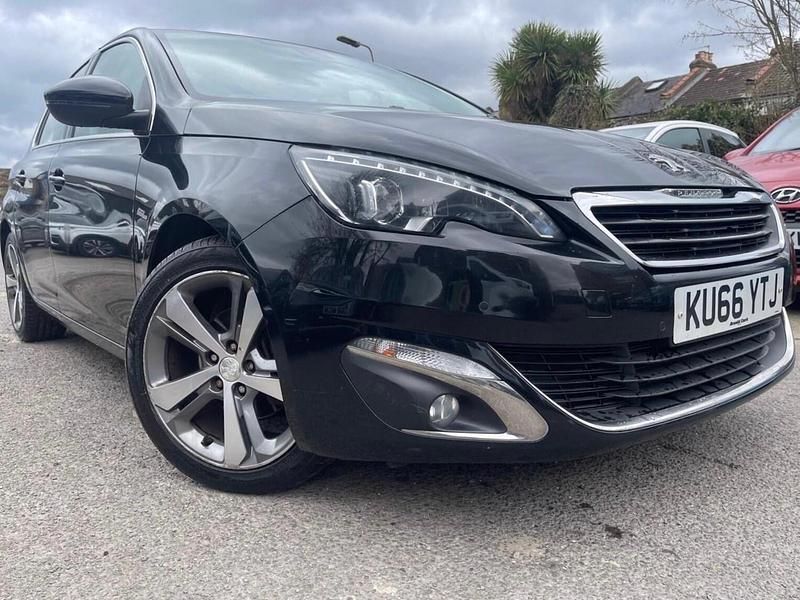 Used Peugeot 308 Allure 130 HP (95 kW) 2016 Black Hatchback