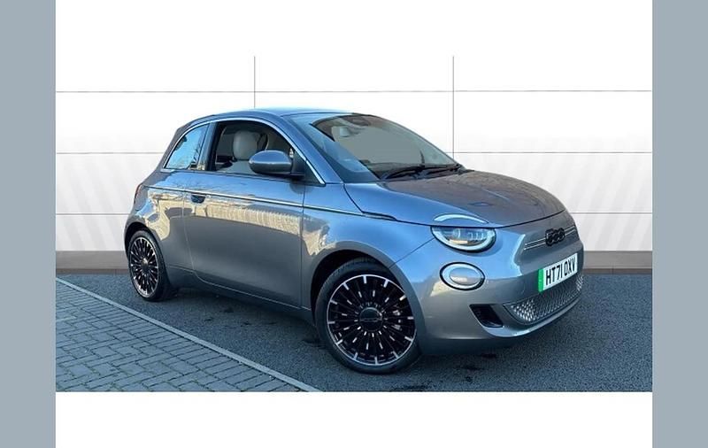 Grey Used 2022 Fiat 500e La Prima Hatchback | £16,138 (A bit pricey) - Image 1/4