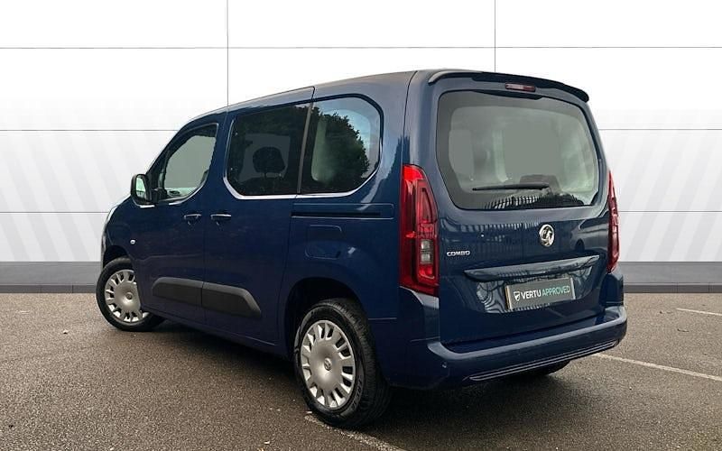 Used Vauxhall Combo Edition 102 HP (75 kW) 2022 Estate