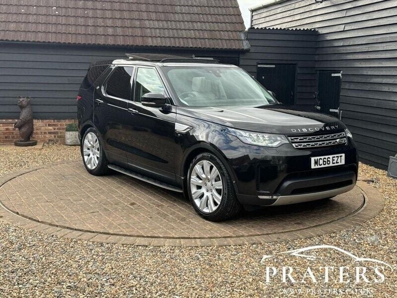 Black Used 2017 Land Rover Discovery 5 HSE Luxury SUV | £21,000 (Fair price) - Image 1/4