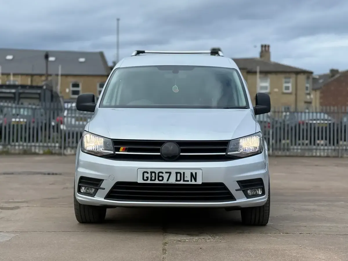 Used VW Caddy Highline 102 HP (75 kW) 2017 Silver MPV