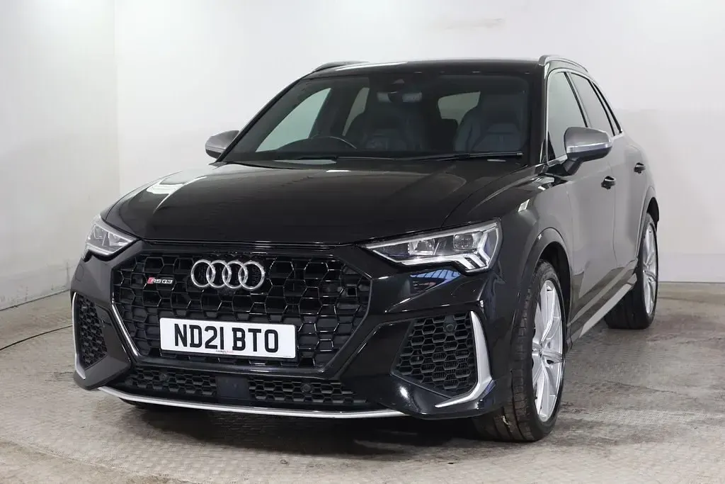 Begagnad Audi RS Q3 Advanced 400 HK (294 kW) 2021 Svart SUV